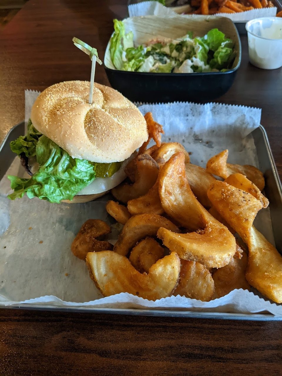 Cheeseburger with Fries