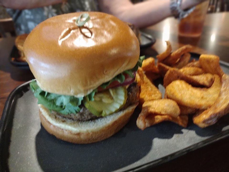 Dock Cheeseburger